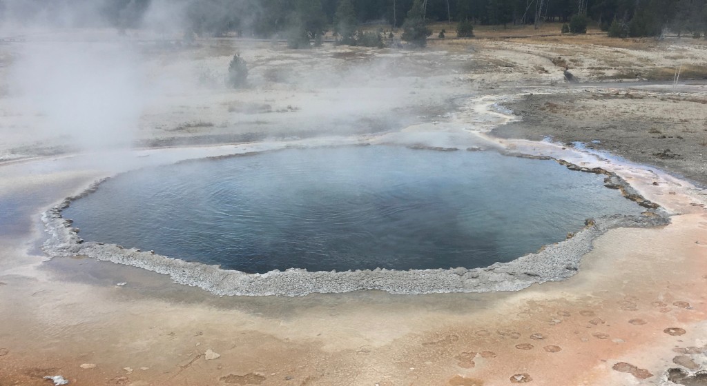 YGT - Crested Pool Hot Spring